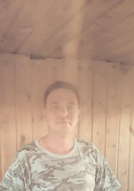 Виталий из Геленджика, ищу на сайте знакомства на одну ночь