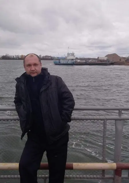 Я Костя, 45, знакомлюсь без обязательств в Ижевске