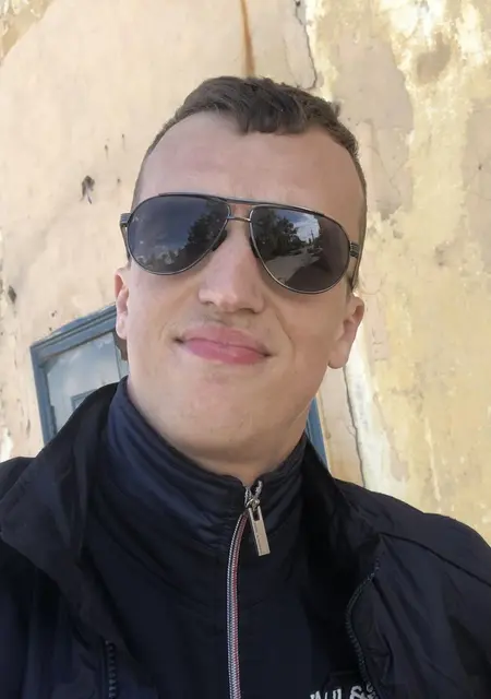 Я Максим, 34, знакомлюсь на одну ночь в Ангарске