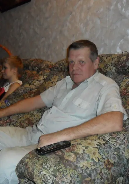 Валера из Новокуйбышевска, ищу на сайте общение