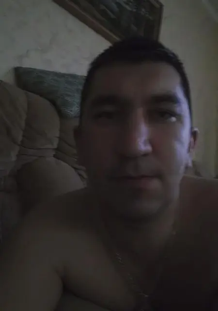 Макс Макс из Нягани, мне 43, познакомлюсь на одну ночь