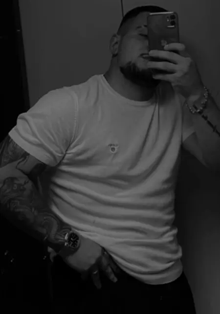 Руслан из Владимира, мне 30, познакомлюсь на одну ночь