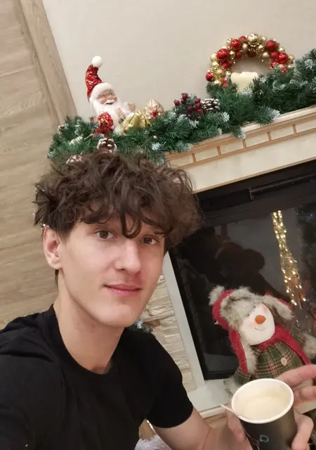 Я Давид, 19, знакомлюсь без обязательств в Москве