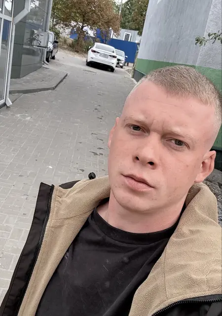 Александр из Москвы, мне 25, познакомлюсь на одну ночь