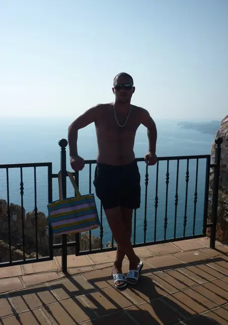 Лёха из Мегиона, мне 47, познакомлюсь для приятного времяпровождения