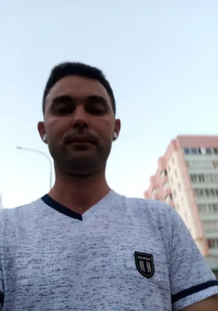 Almirchik из Набережных Челнов, мне 37, познакомлюсь для приятного времяпровождения