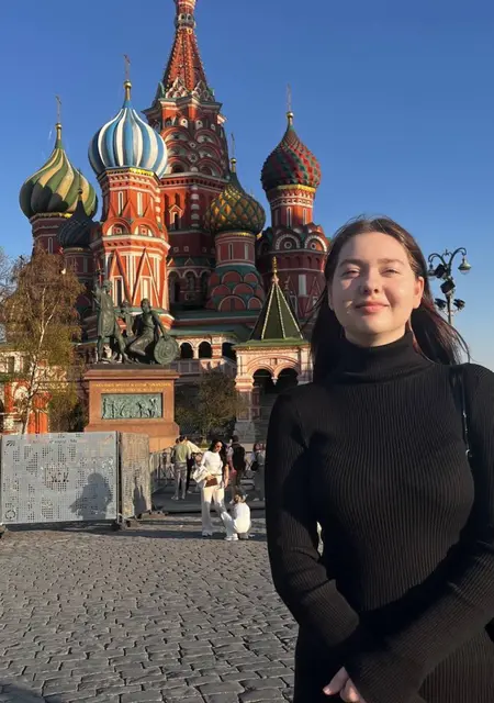Лия из Москвы, мне 18, познакомлюсь для открытые отношения