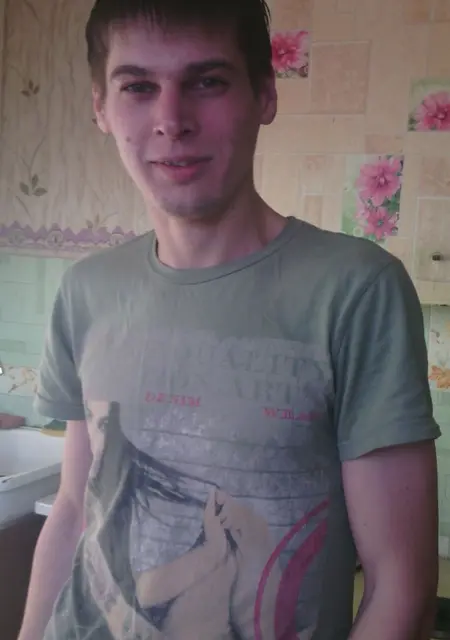 Олег из Находки, ищу на сайте знакомства на одну ночь