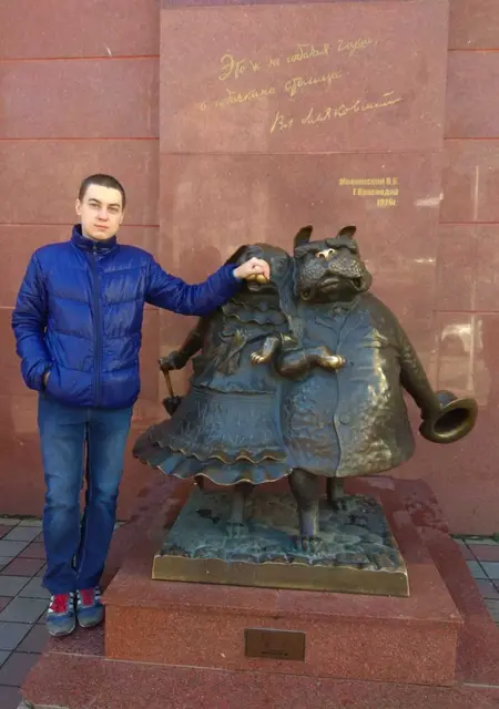 Александр из Иванова, мне 28, познакомлюсь без обязательств