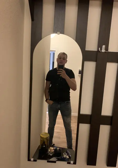 Я Дима, 27, из Пензы, ищу знакомства без обязательств