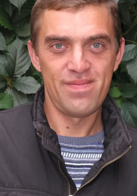 Я Константин, 47, знакомлюсь без обязательств в Рязани