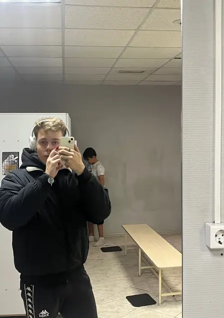 Егор из Рубцовска, мне 19, познакомлюсь на одну ночь