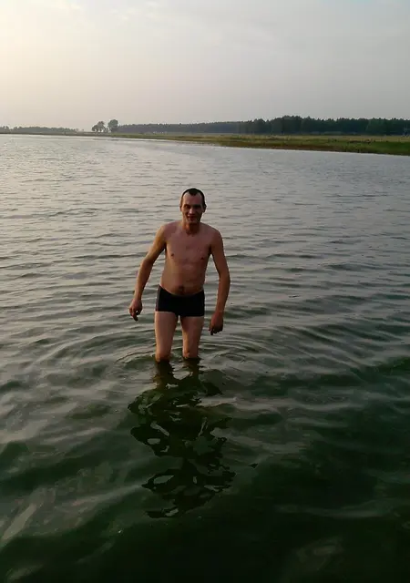 Я Сема, 40, из Каменска-Уральского, ищу знакомство для общения