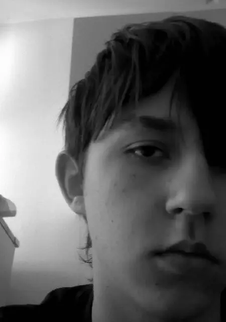 Илья из Курска, ищу на сайте знакомства без обязательств