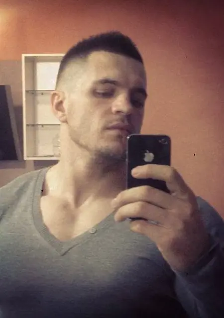 Саша И Оля из Житомира, мне 48, познакомлюсь для приятного времяпровождения