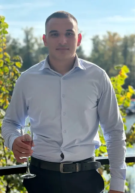 Я Dmitriy, 21, из Ульяновска, ищу знакомства без обязательств