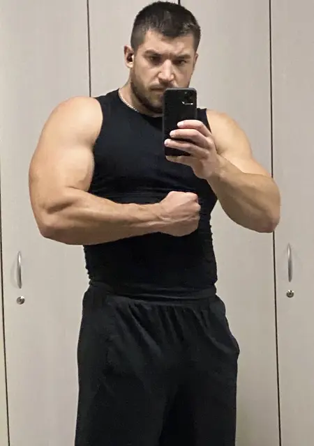 Я Max, 28, из Одессы, ищу знакомства без обязательств