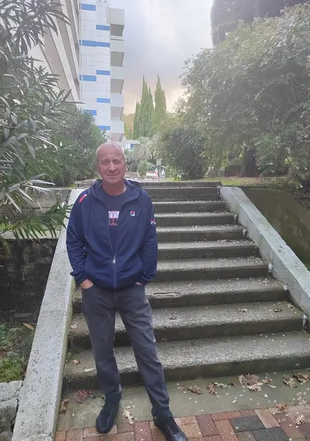 Гарик из Якутска, мне 57, познакомлюсь без обязательств