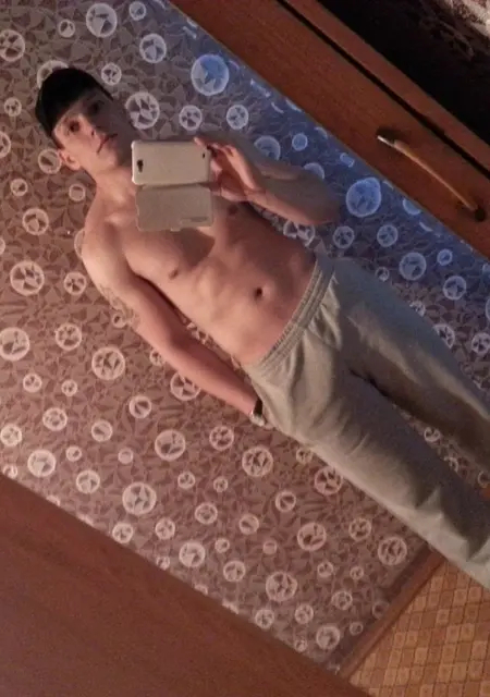 Я Alex, 35, из Кемерово, ищу знакомства на одну ночь