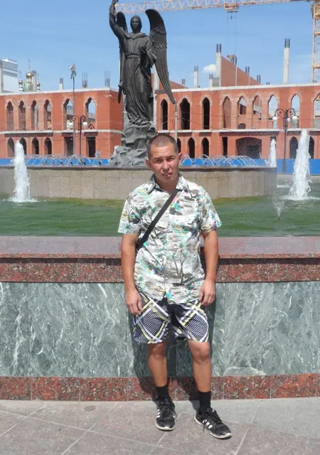 Я Сергей, 45, из Йошкар-Олы, ищу знакомство для постоянных отношений