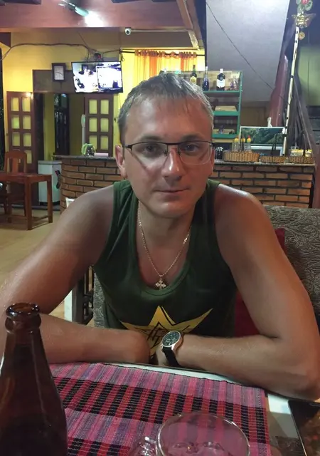 Александр из Видного, мне 39, познакомлюсь на одну ночь