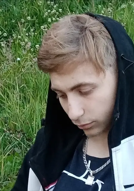 Я Сенька, 20, знакомлюсь без обязательств в Донском