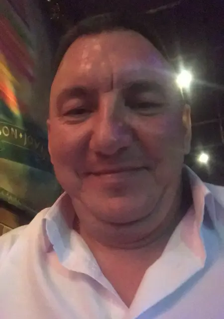 Андрей из Александрова, мне 44, познакомлюсь на одну ночь