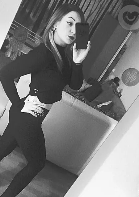 Я Nasti, 27, знакомлюсь для приятного времяпровождения в Берлине