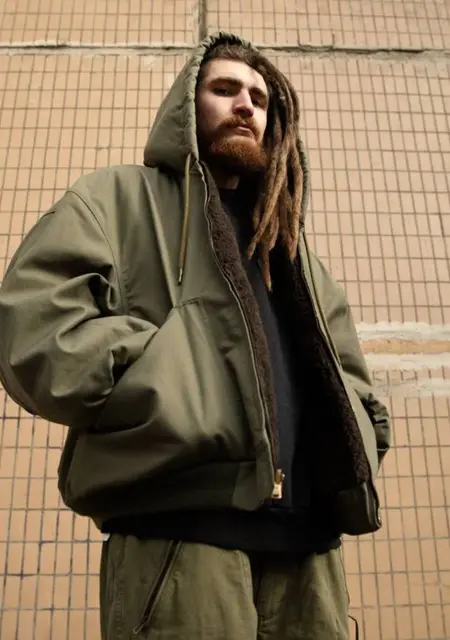 Я Юрий, 22, из Большого Камня, ищу знакомство для дружбы