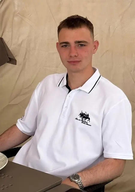 Вова из Нальчика, мне 20, познакомлюсь на одну ночь