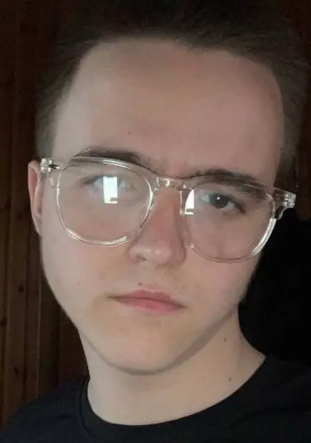 Юра из Санкт-Петербурга, ищу на сайте знакомства на одну ночь