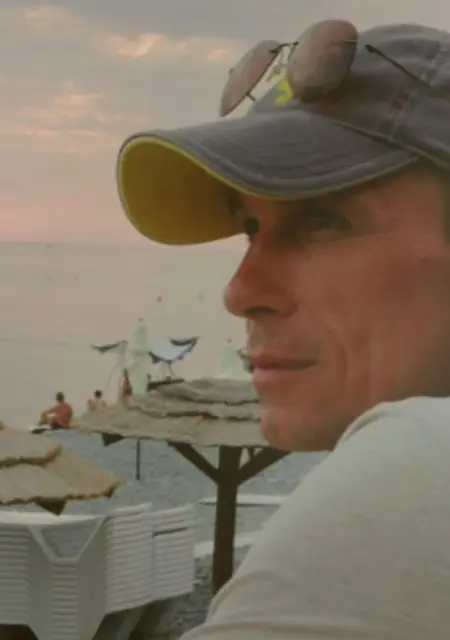 Руслан из Майкопа, ищу на сайте знакомства на одну ночь