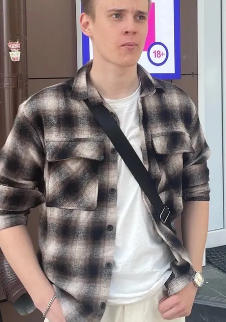 Я , 25, из Санкт-Петербурга, ищу знакомство