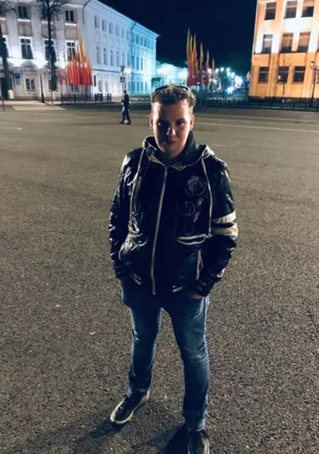 Я Энвер, 28, знакомлюсь без обязательств в Ярославле
