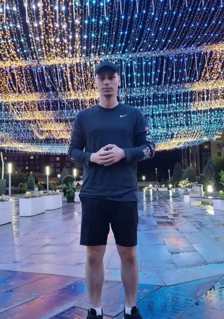 Игорь из Петропавловска-Камчатского, мне 25, познакомлюсь без обязательств