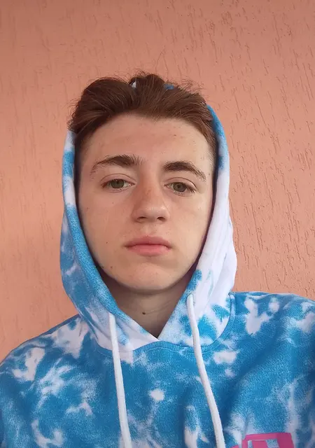 Михаил из Армавира, мне 44, познакомлюсь для общения