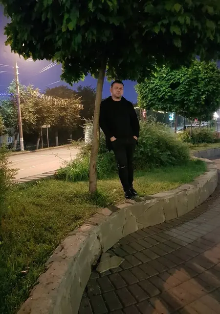 Вахо из Дмитрова, ищу на сайте знакомства на одну ночь