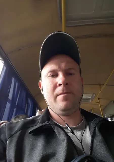 Андрей из Новопскова, ищу на сайте знакомства на одну ночь