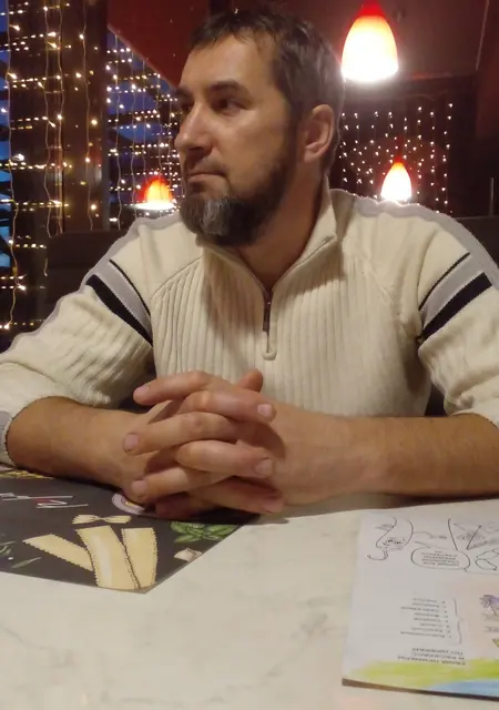 Я Слава, 44, знакомлюсь без обязательств в Саяногорске