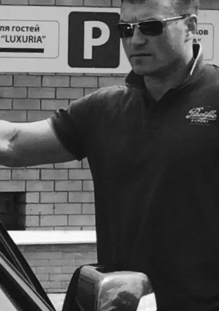 Дима из Костромы, мне 40, познакомлюсь для постоянных отношений