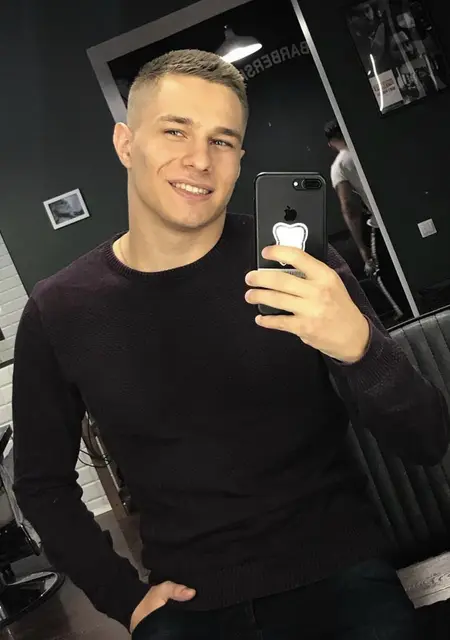 Я Александр, 29, из Нальчика, ищу знакомства без обязательств