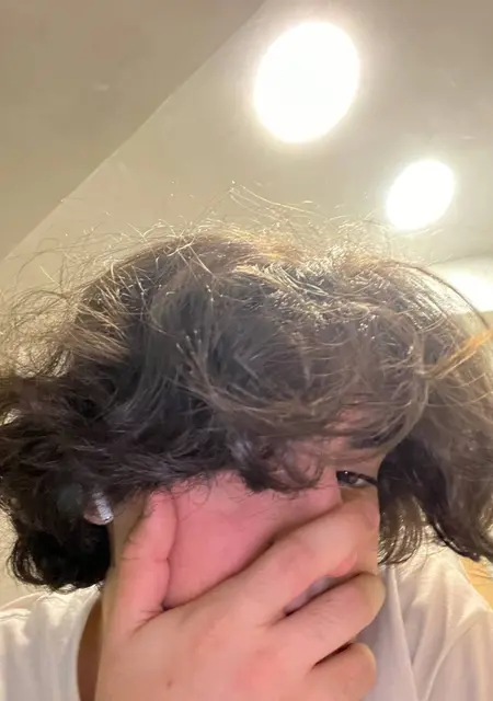 Я Дэниал, 20, из Коломны, ищу знакомство для общения