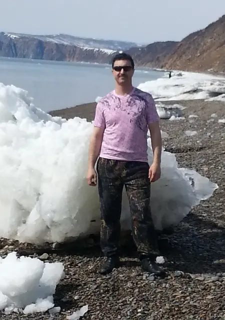 Я Владимир, 56, знакомлюсь без обязательств в Магадане