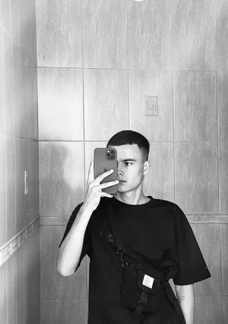 Я Тёма, 22, из Крымска, ищу знакомство для дружбы