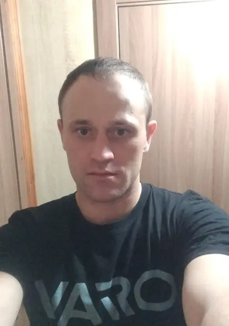 Я Владимир, 31, знакомлюсь для вирта в Санкт-Петербурге