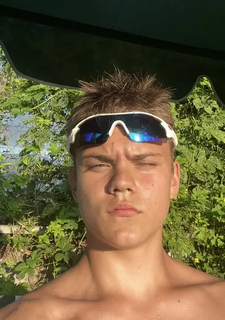 Сеня из Новокузнецка, ищу на сайте знакомства на одну ночь