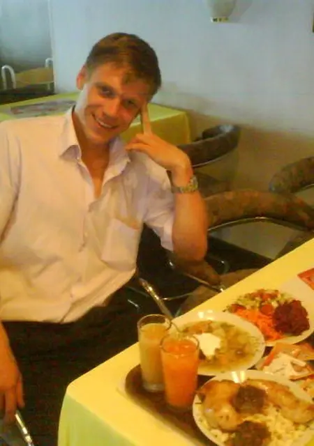 Stas из Южно-Сахалинска, мне 42, познакомлюсь на одну ночь