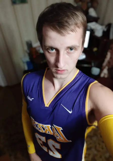 Павел из Бреста, ищу на сайте знакомства на одну ночь