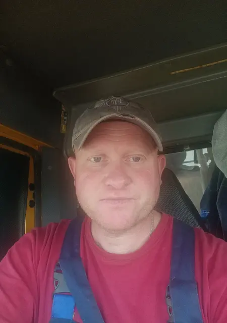 Я Вячеслав, 44, из Новокузнецка, ищу знакомства без обязательств