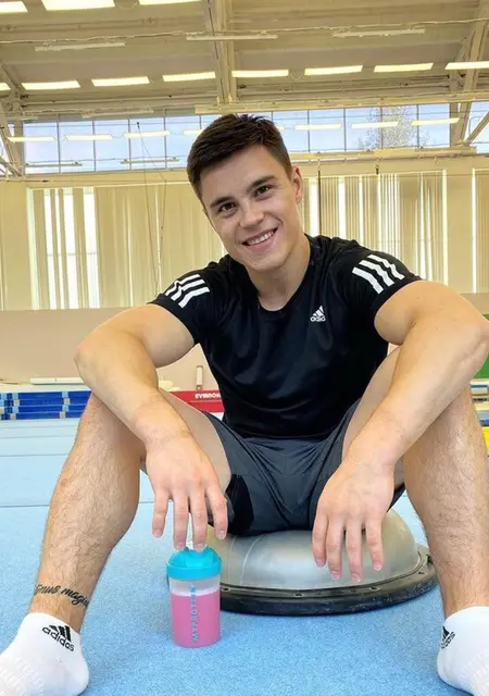 Я Андрей, 27 років, знайомлюсь на одну ніч у Чернівцях